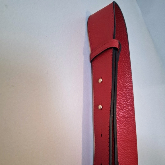 Vera Pelle Genuine Leather Red Crossbody Bag Adjustable Strap, Gold Hardware - Picture 4 of 8